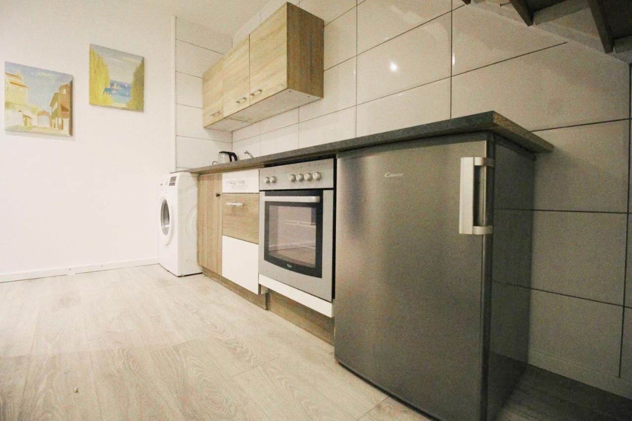 Comfortable Rooms In Akh Area Vienna Exterior photo