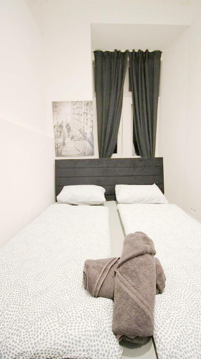 Comfortable Rooms In Akh Area Vienna Exterior photo